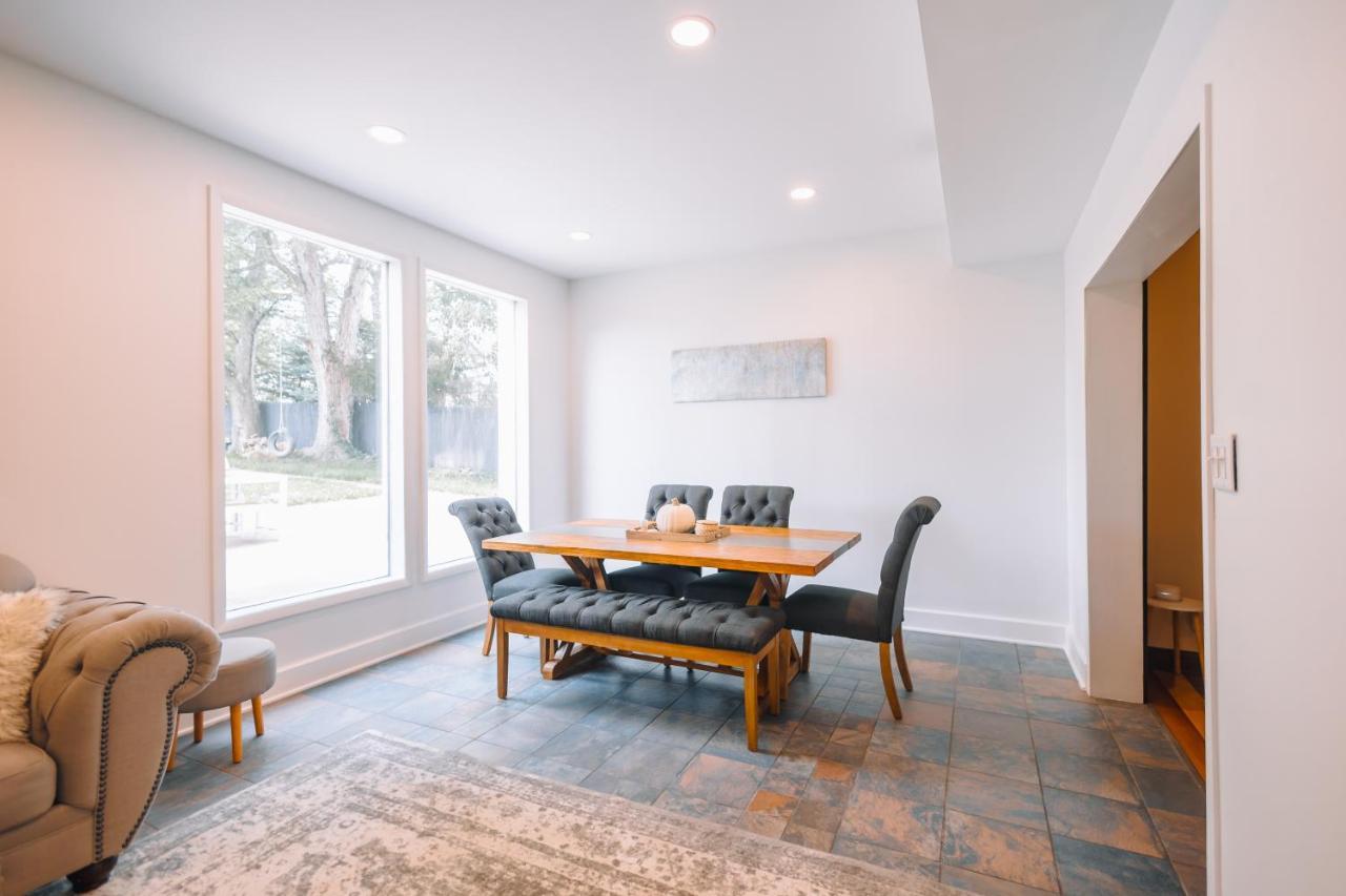 Downtown Escape Great For Large Families & Groups Villa Sugarcreek Exterior photo