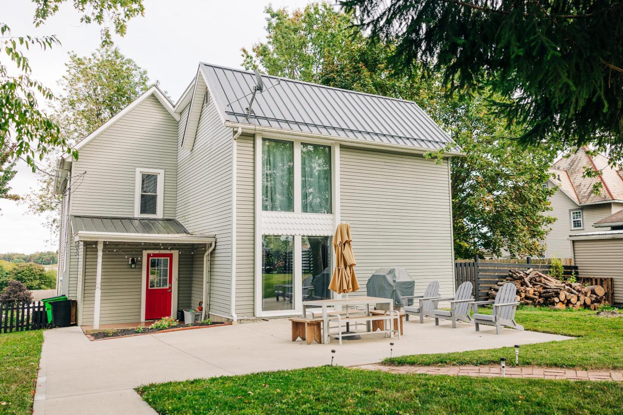 Downtown Escape Great For Large Families & Groups Villa Sugarcreek Exterior photo